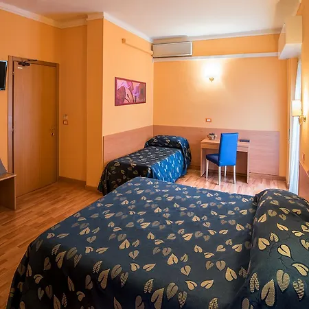 Calypso Hotel 2*